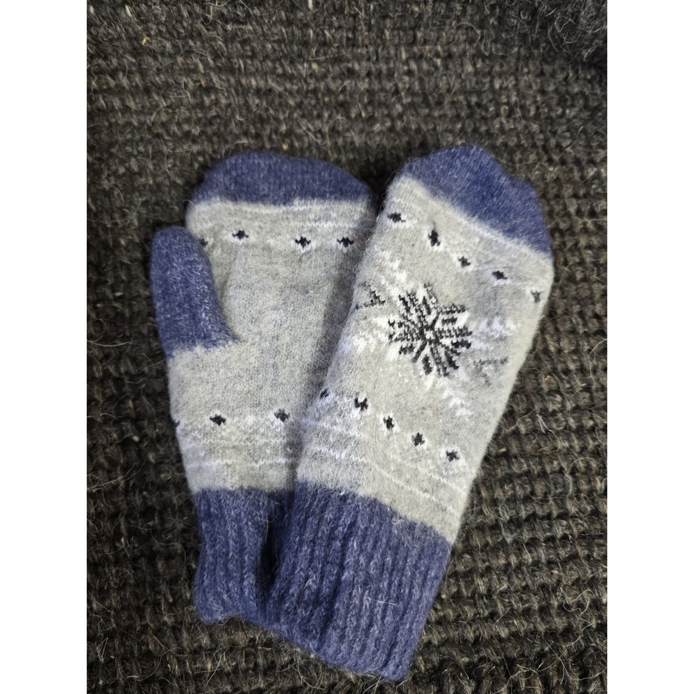 Handmade Goat Down Mittens Winter Nordic Snowflake Warm Fluffy Knit Mitts